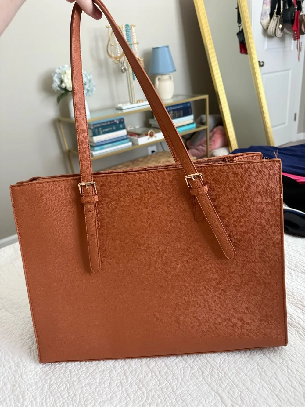 Women's Leather laptop Tote Bag in Brown